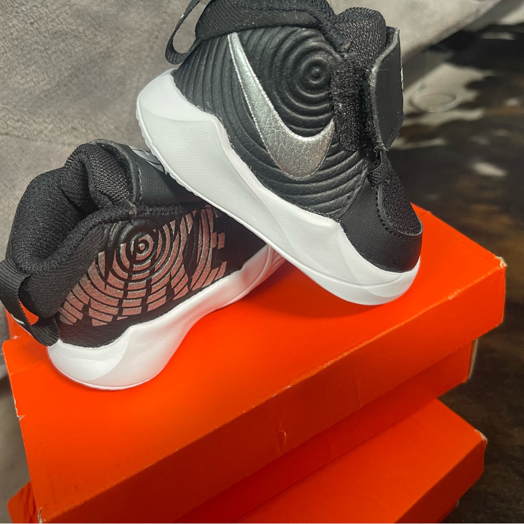 2c Nikes